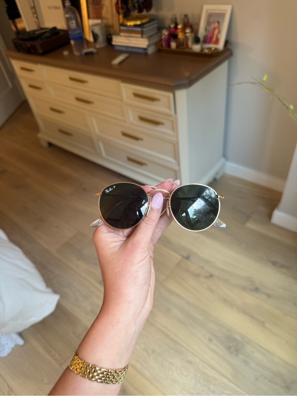 Ray-Ban Round Metal Sunglasses in Gold and Black